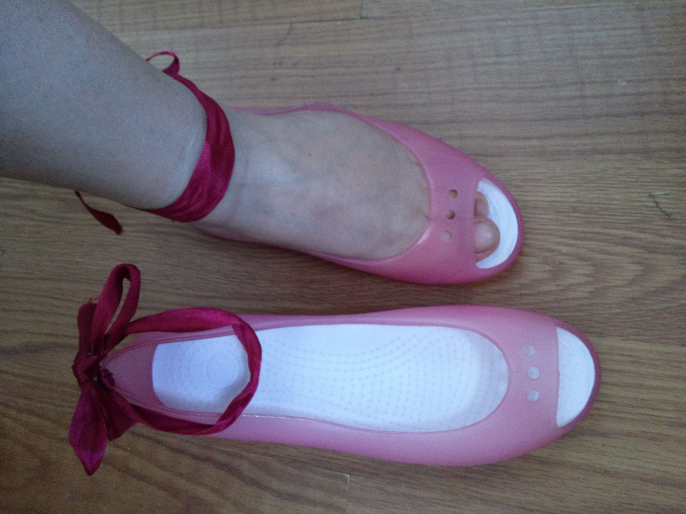 鞋子大了怎么办啊,鞋子大了怎么办垫鞋垫