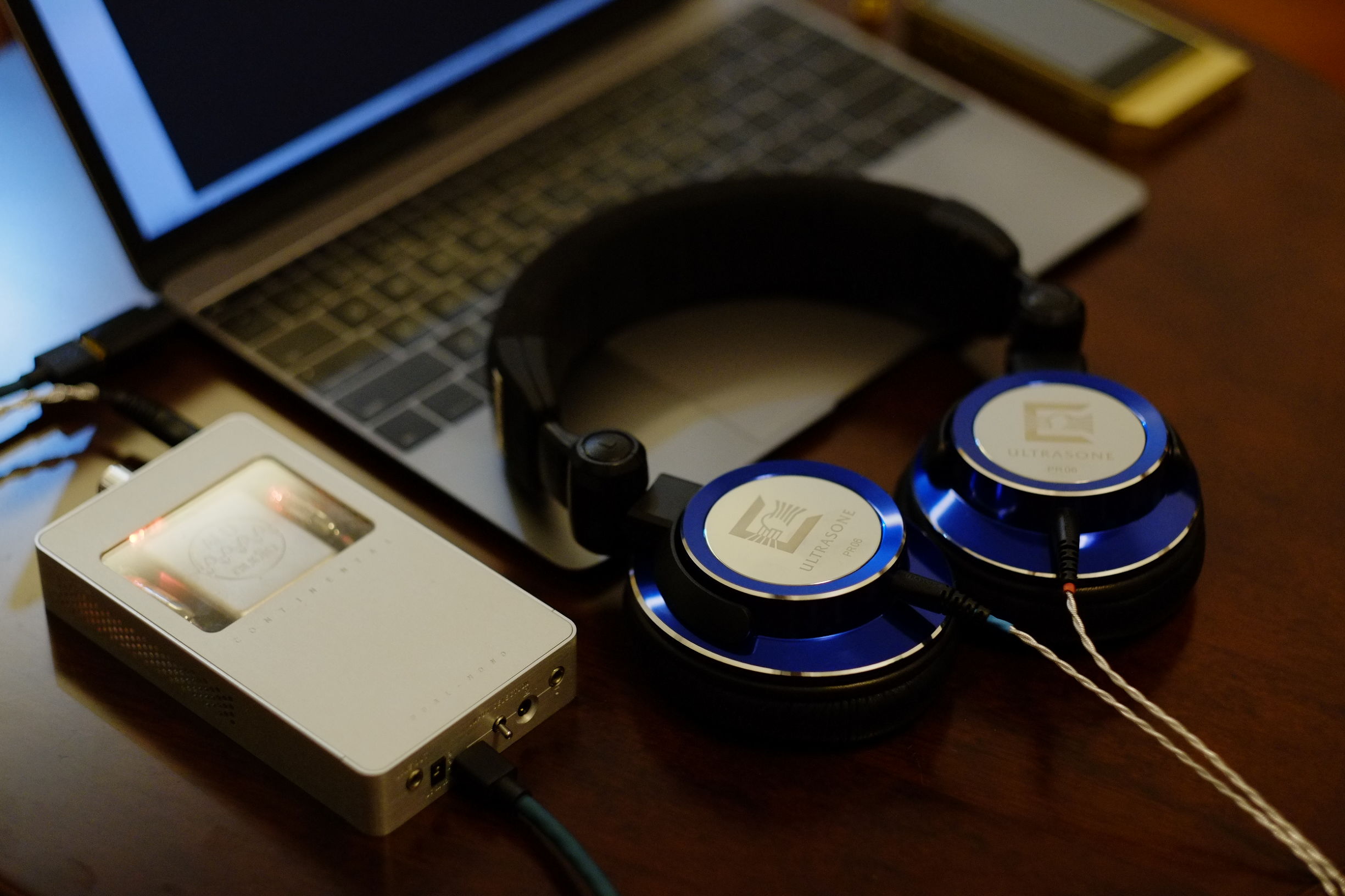 又来赚中国人的钱？德国人凭何把耳机卖到2万元