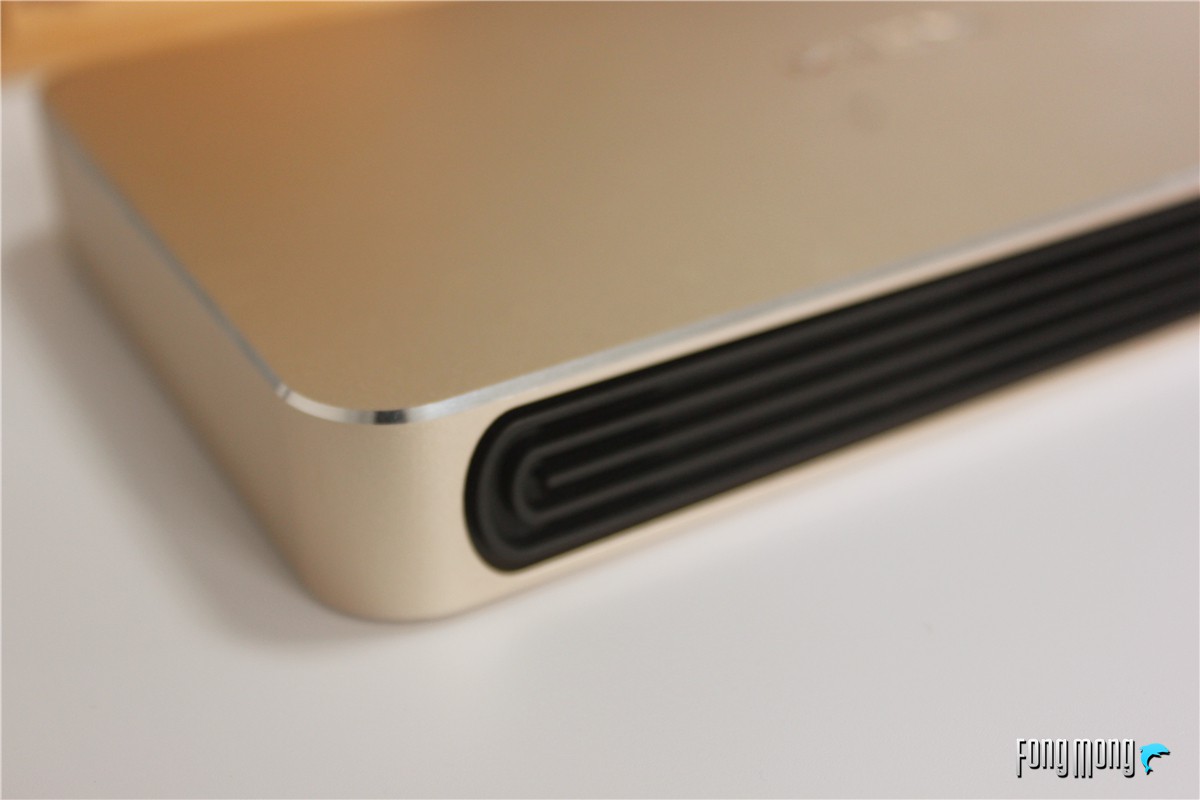 极米z4爵色投影仪是金色的么,极米z4x观影效果怎么样