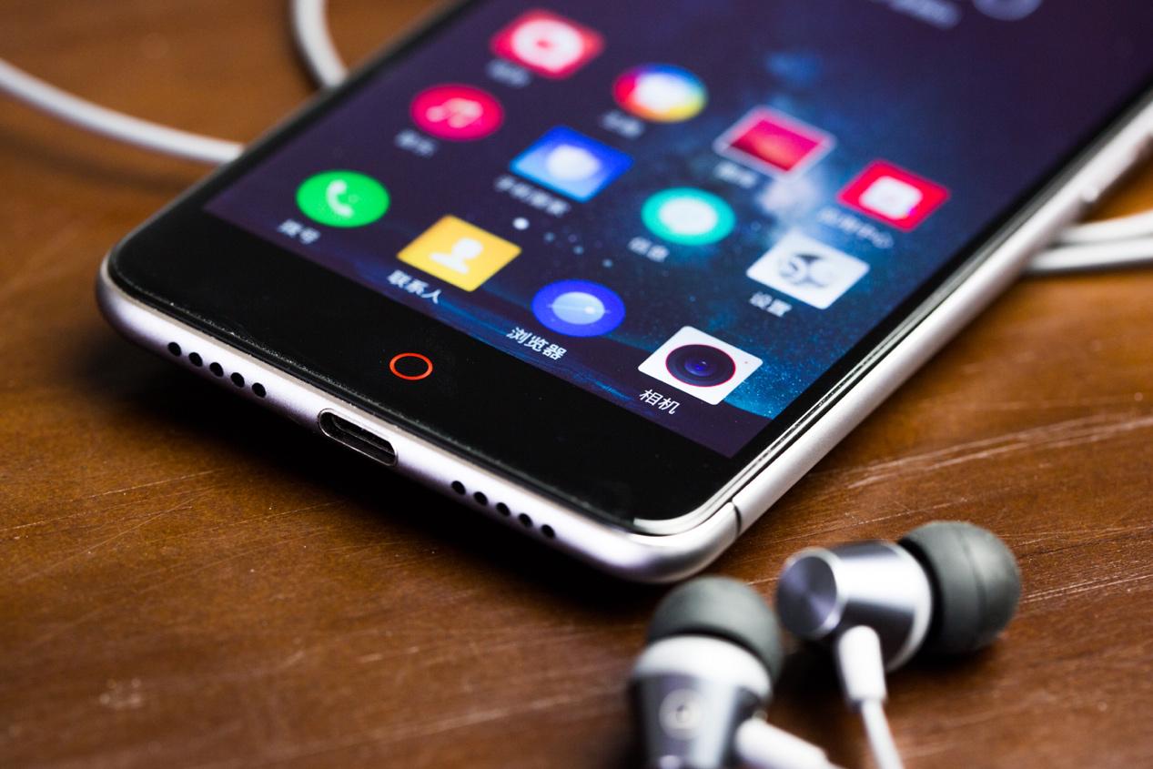 c罗努比亚发布会,c罗2022年赚了多少钱