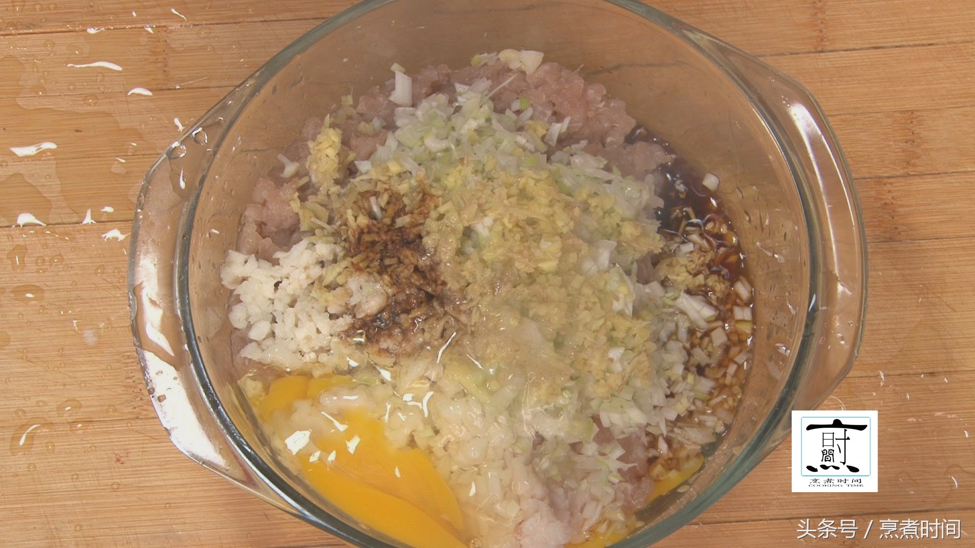 百福齐臻喜临门的对联横批,五福齐聚喜盈门对联