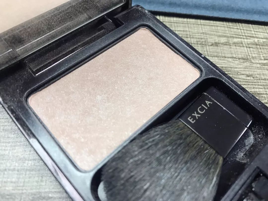 九步就能打造清纯精致妆容,如何打造精致妆容的正确步骤