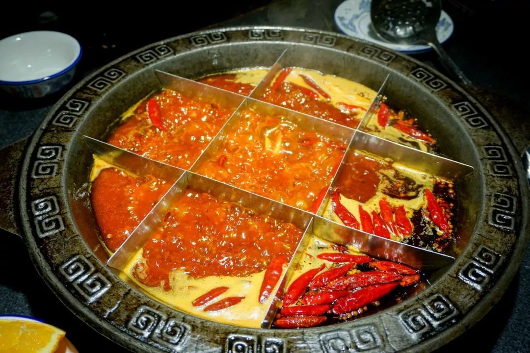 重庆火锅前十强十大必点菜,冬天重庆南山火锅推荐