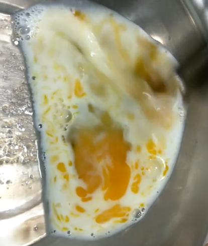 如何用两个蛋做出好吃的,怎么用两个蛋做出美食