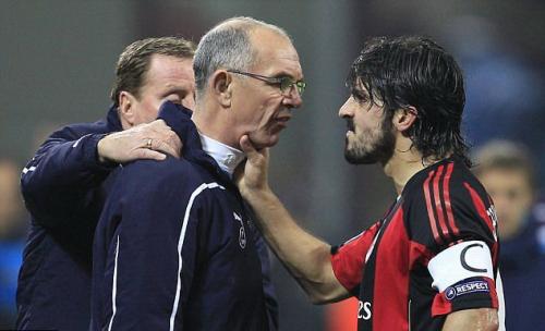 足球最强阵容11人伊布,伊布vs佩佩球场两恶人相会