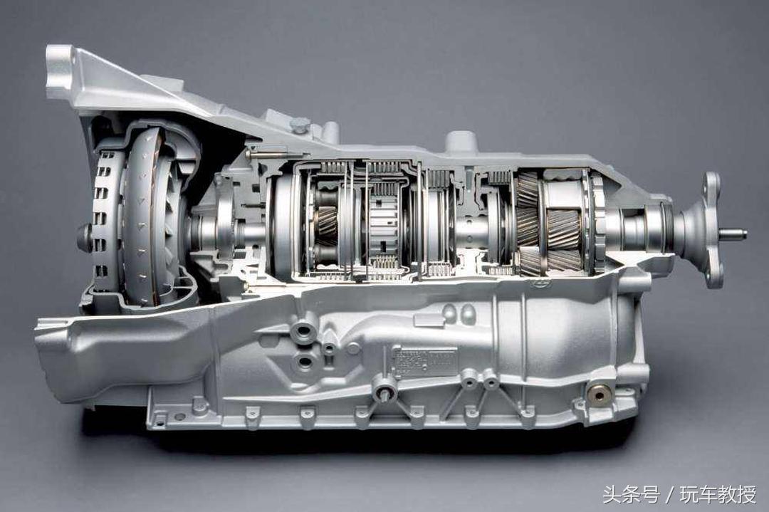 途观l和奥迪q5发动机是一款吗,价格差不多买q5l还是途昂