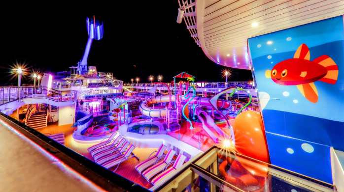 莲二爷美轮环邮——11姑娘的皇家海洋量子号公海飘荡日志