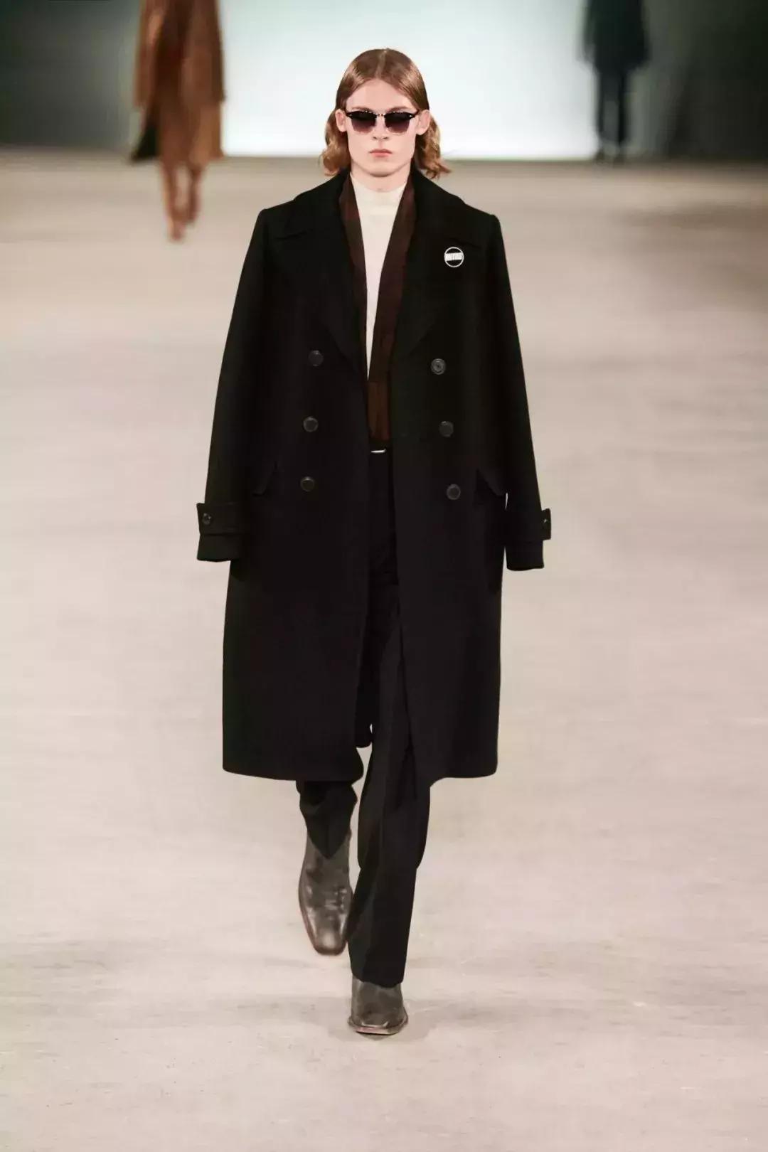 moco旗下男装品牌叫什么,moco男装是什么品牌