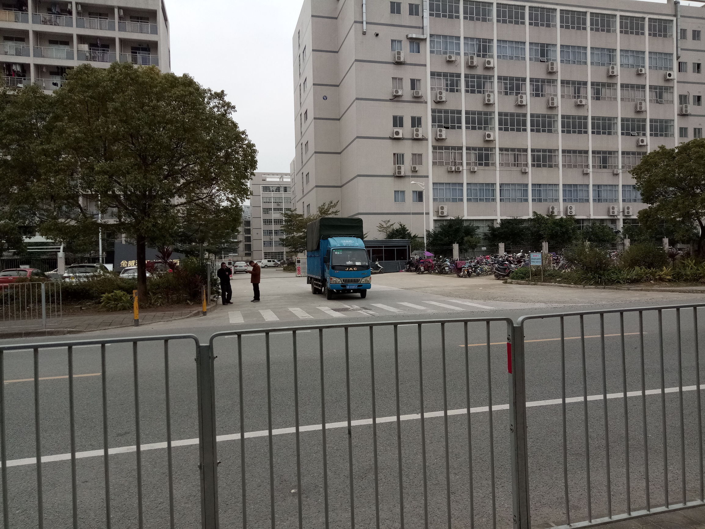 深圳和惠州交界视频,深圳惠州工业区