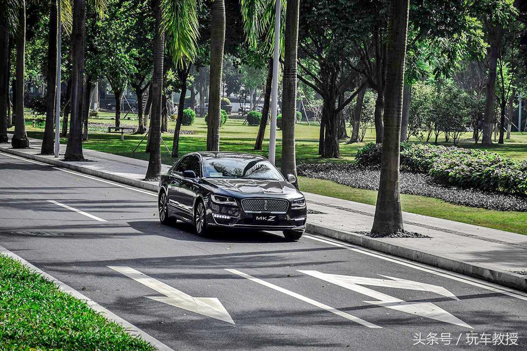 途观l和奥迪q5发动机是一款吗,价格差不多买q5l还是途昂