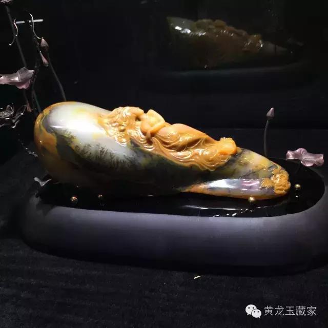 听我一句劝，把你浪费的钱买玉吧！不需十年，三年以后你回头来看