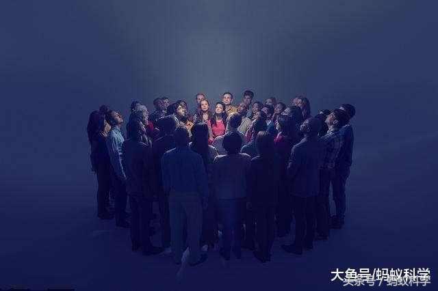 为什么越来越多的人关闭朋友圈了,关闭朋友圈功能别人还能看到吗