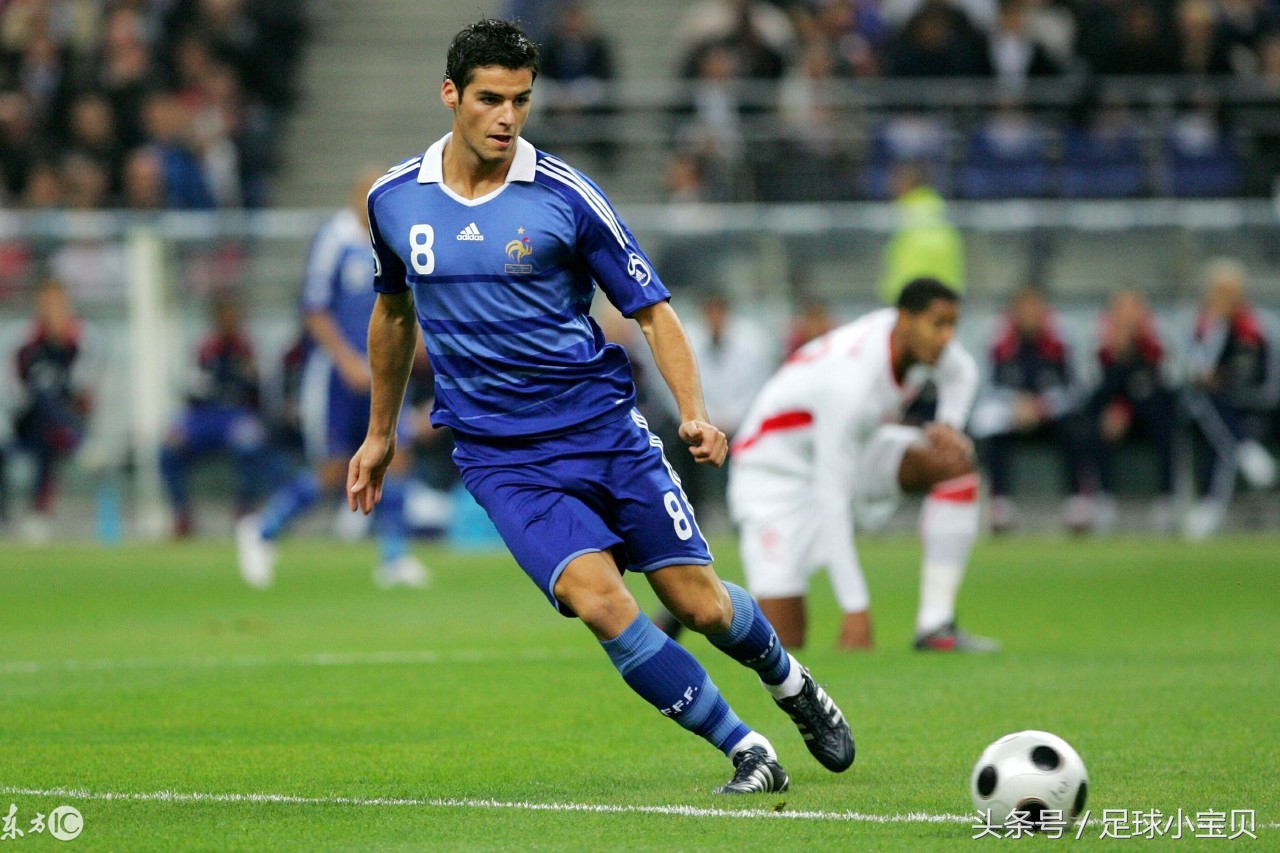 盘点足坛史上10大中场大师,足坛十大前腰中场大师