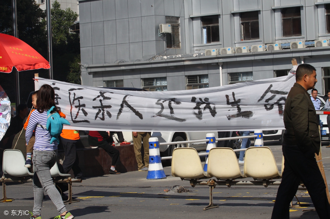 孩子不怕吃药打针,宝宝很勇敢不怕打针吃药