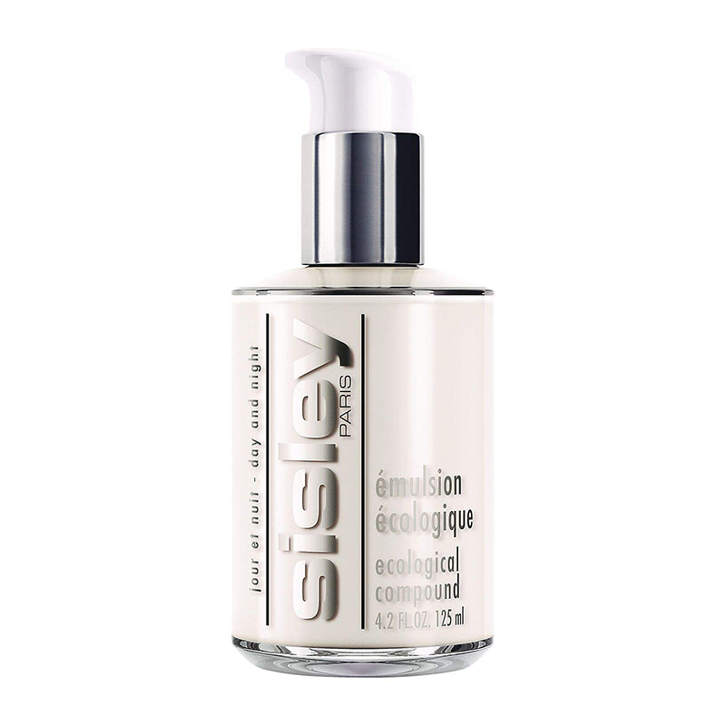 最近吴昕晒出一款的化妆水,吴昕参加活动用的什么护肤品