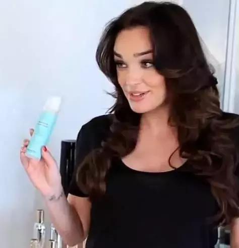 衣帽间比商场还大的亿万富豪，竟然跟我用同款？