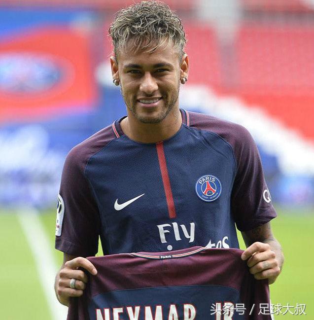 足坛现役最强十一人,足坛十大阻挡梅罗的硬汉