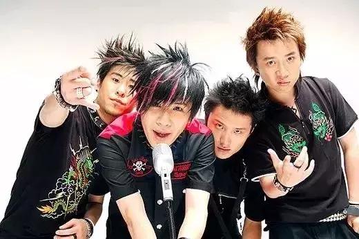 美特斯邦威是怎么没落的,美特斯邦威什么时候火起来的