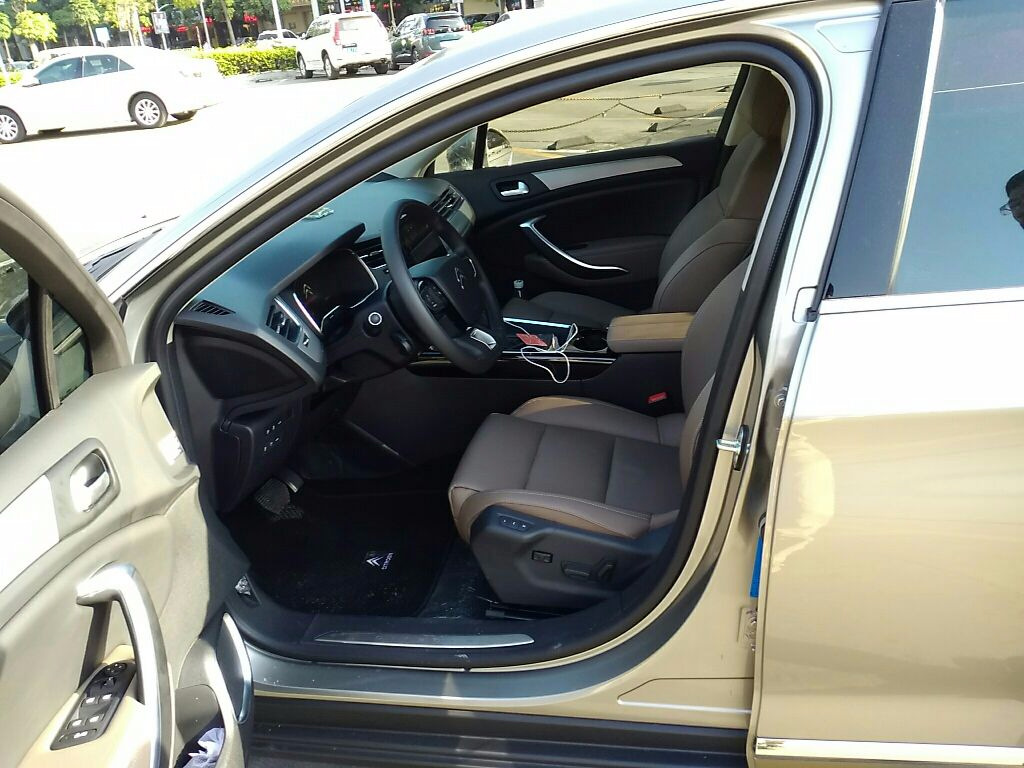 雪铁龙第三代c5用车,雪铁龙c5第三代是哪一年的