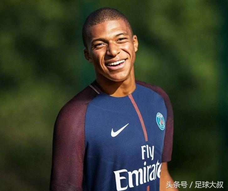 足坛现役最强十一人,足坛十大阻挡梅罗的硬汉