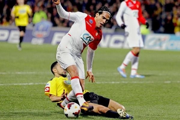 法尔考巴西巨星,法尔考