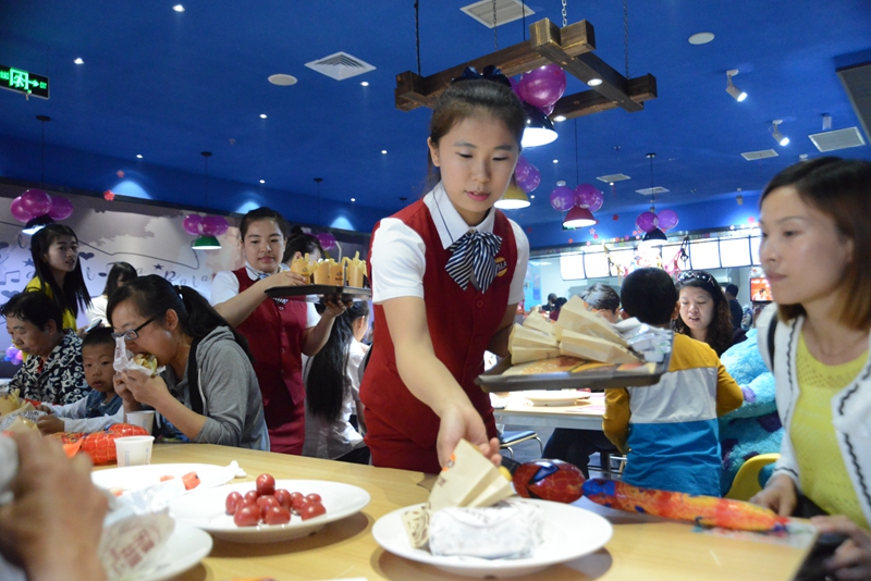 惊叹发生了什么？大人小孩都聚到了银川这家店！