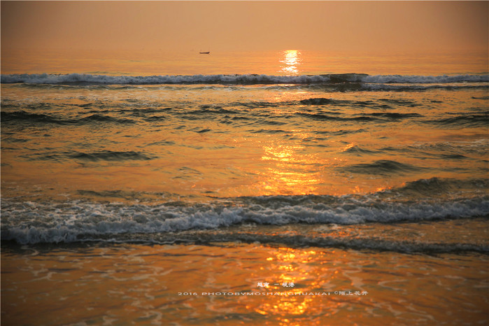 周末越南团进入东兴旅游,节假日去越南旅游怎么样