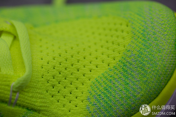 耐克骚粉篮球鞋400元以下,nike第二双鞋