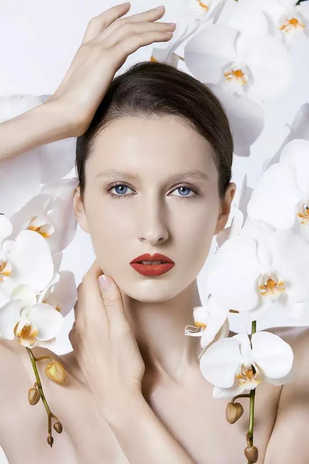 纪梵希小羊皮口红礼盒心动唇妆,大牌口红哪个更适合干唇