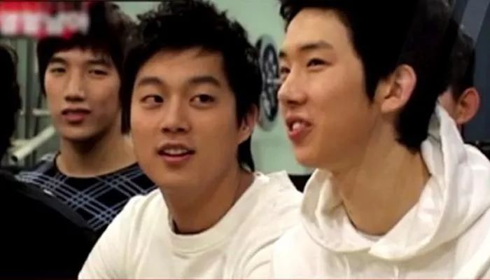 18岁落选JYP,医生认证为整容模板!演戏最好的不正经爱豆却靠吃播一炮而红?