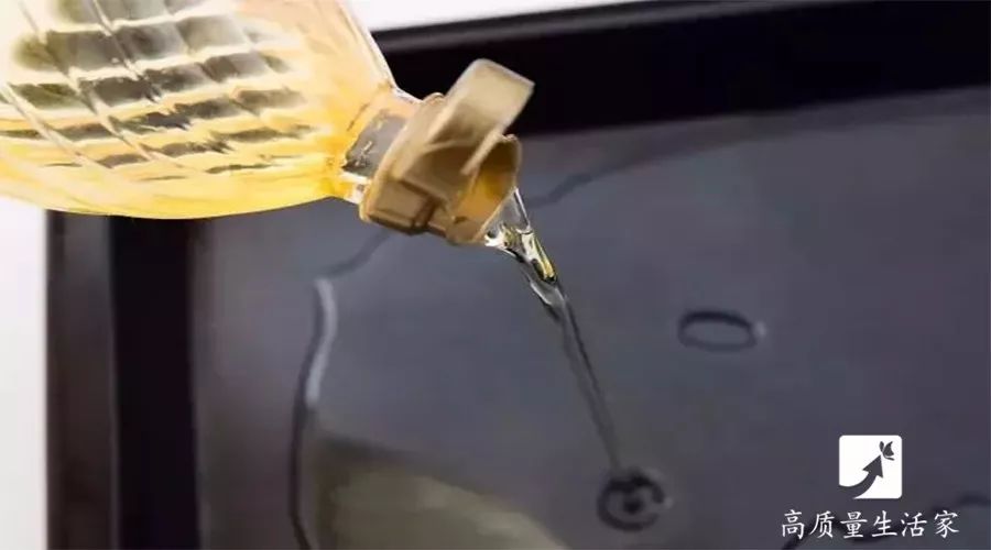 塑料抽油烟机清洗小妙招,清洗油烟机用的容器