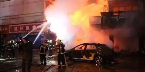 「节日」小年到了,这些习俗知道吗?*花爆烟竹**,今年不和你玩了!