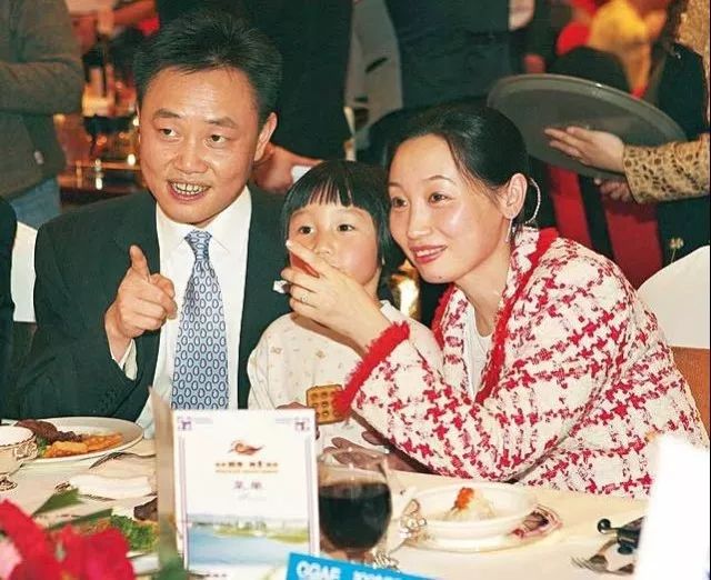 从褚时健、黄光裕、王欣，看“高墙”内外的企业家救赎