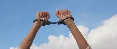 难受死了怎么办,难受死了睡不着怎么办