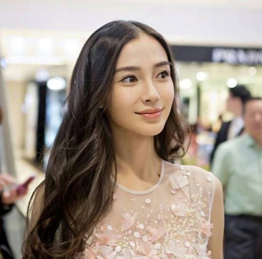 angelababy的蜡像馆在哪里,上海杜莎夫人蜡像馆angelababy