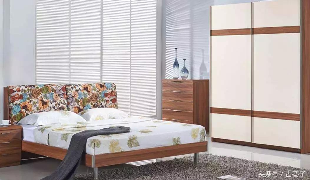 新买的衣柜气味很大怎样去除,新买的衣柜是什么味