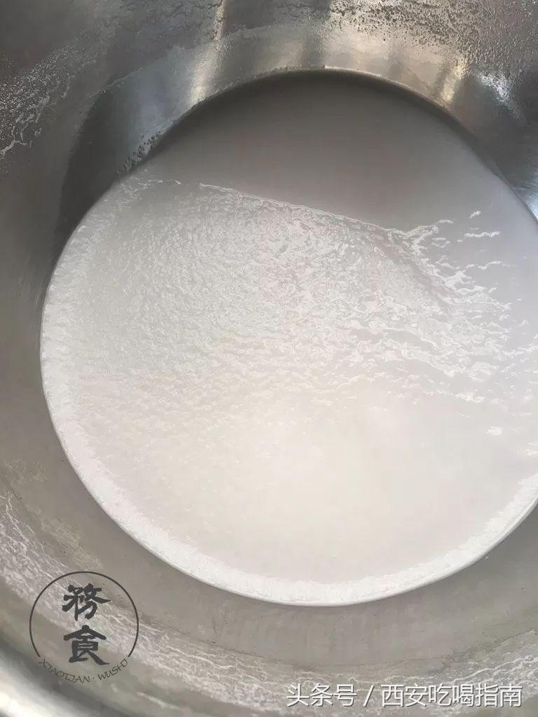 正常藕粉冲熟后应是什么颜色的,正宗无添加的藕粉是什么颜色