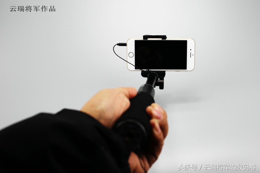 摄影用自拍杆技巧,手机自拍杆怎么连接手机拍照