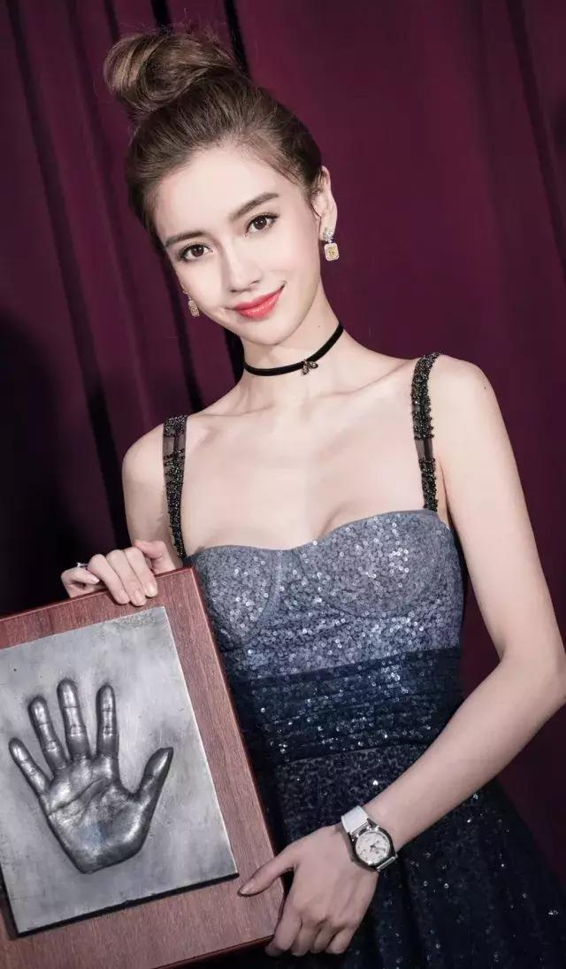 baby装蜡像,baby假装蜡像邓超