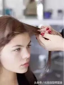 卷发公主头编发教程简单好看,编发教程温柔甜美女发型从头顶编