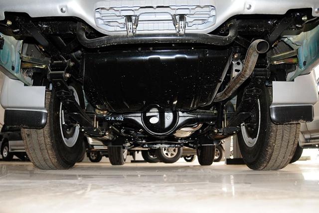 诞生于军工厂,仅卖11万,有人将它比作国产霸道,砸锅卖铁也要买