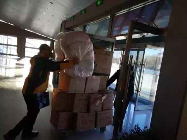 爱心助老温暖相伴活动评价,爱心助残送温暖聚爱聚力迎新年