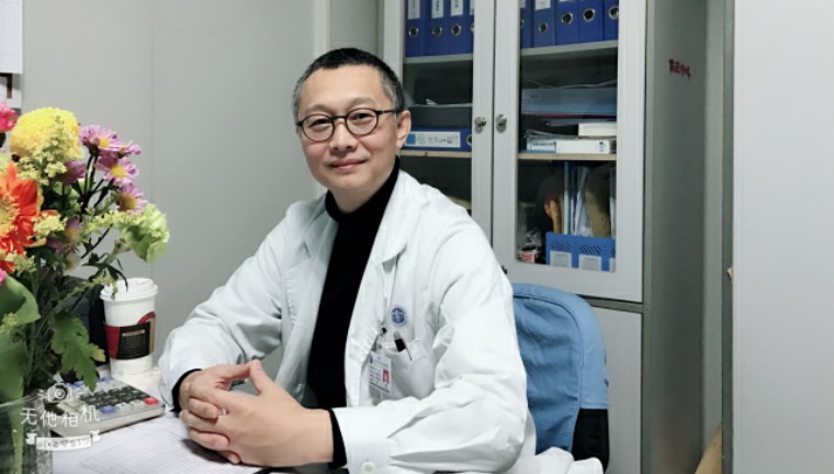 这10个直男医生，刚刚捧走了深圳医疗的年度大奖