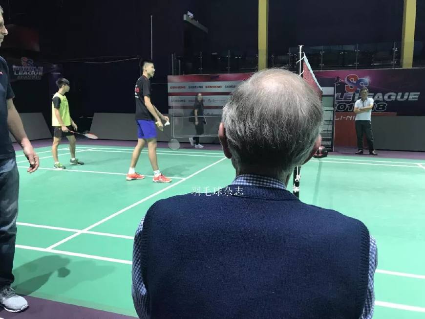 世界羽联发球规则1.15米,国际羽联规定发球高度不得超过