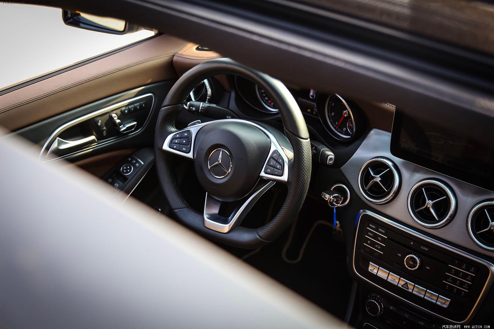 沉浸式体验20款奔驰cla260,奔驰cla2604matic选色