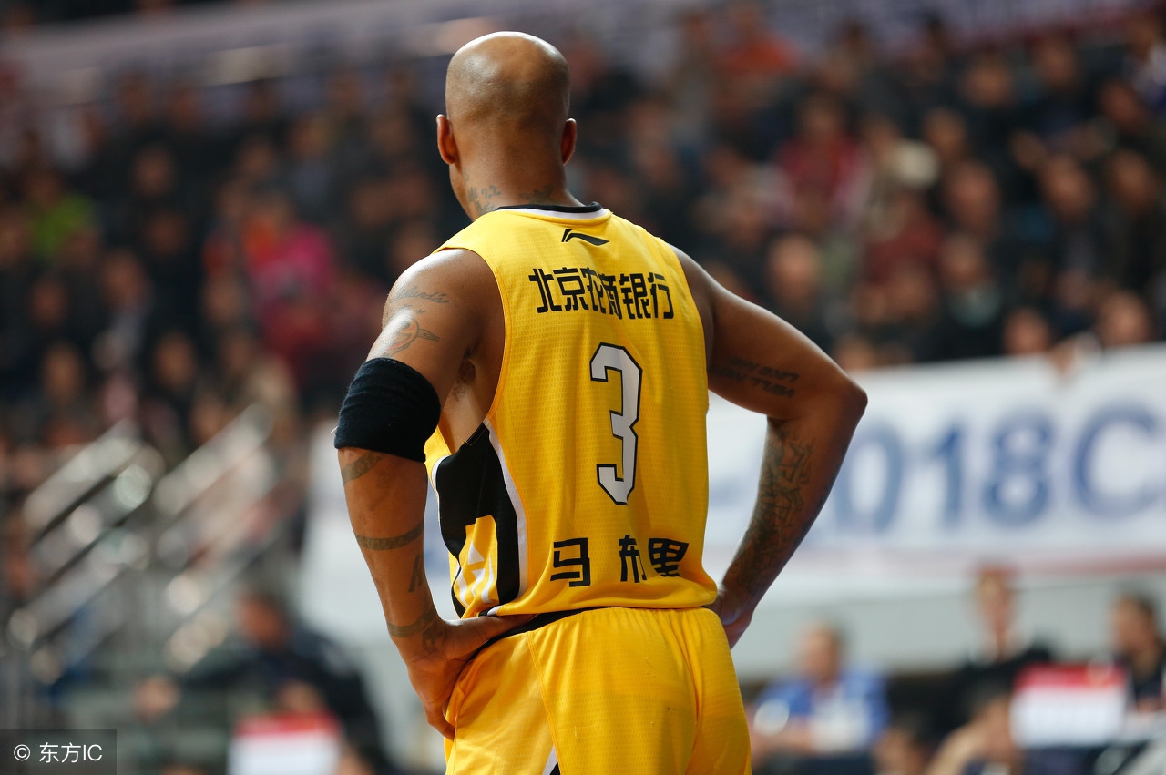 马布里北控首秀对首钢,难说再见1