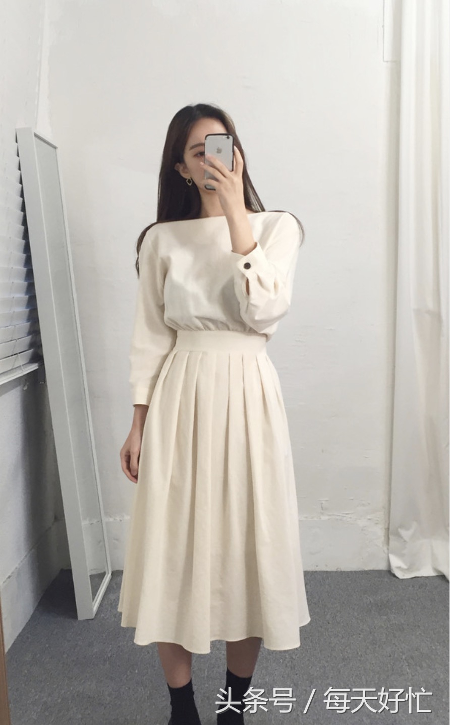 韩国ins白色连衣裙,韩国超级火的连衣裙