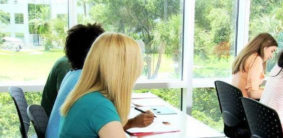 美国本科有什么优缺点,美国本科学费价格表