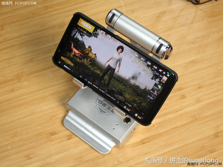 告别“人体描边大师”手游利器“吃鸡”王座评测体验