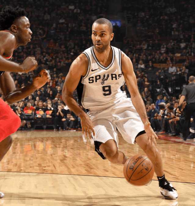 马刺的迷彩球衣丑?球迷:呵呵,在刺迷眼里就是经典